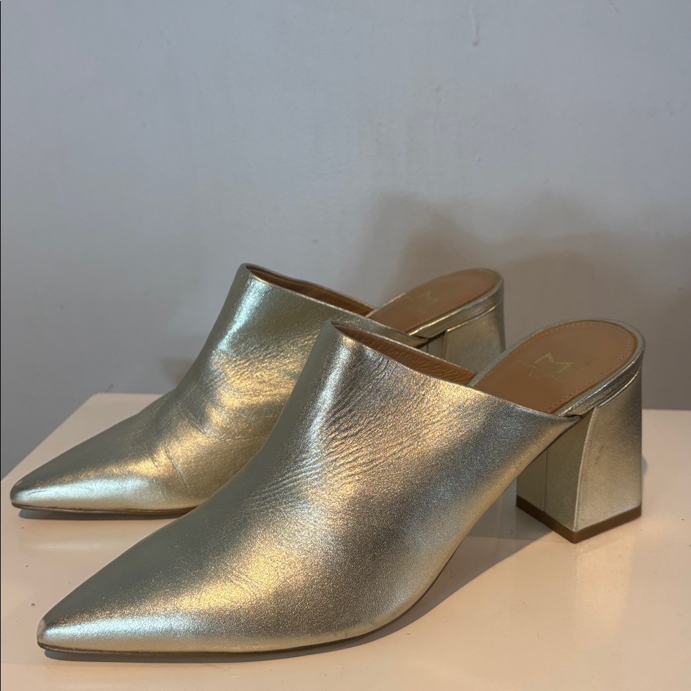 Marc Fisher Metallic Gold leather pointed Mules chunky heels size 7